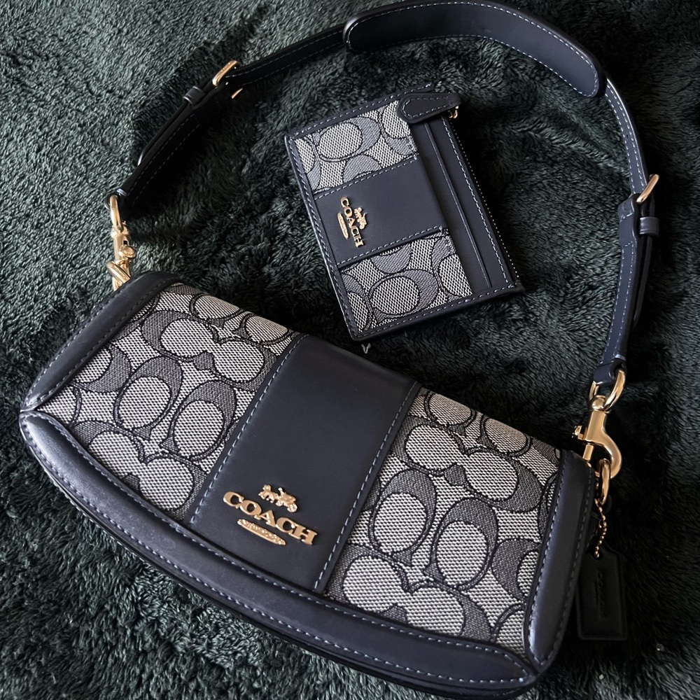 Coach shoulder bag with matching wallet